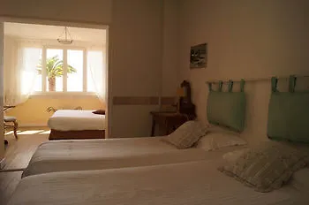 Hotel La Fiancee Du Pirate Villefranche-sur-Mer 3*,